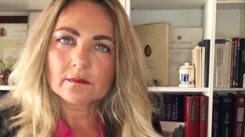 Análisis del Proyecto de Ley para cumplir con la Directiva que prohíbe el abuso y la discriminación de «interinos»