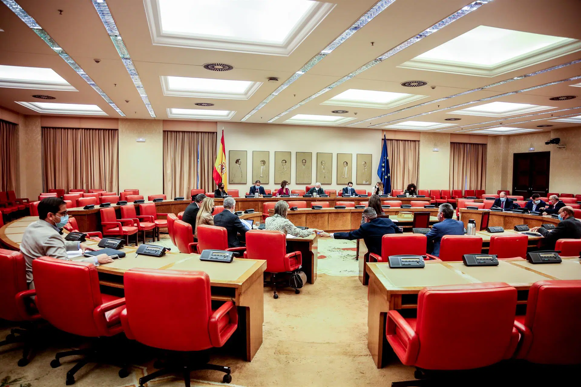 La Comisión de Función Pública aprueba el dictamen al proyecto de ley de interinos y se debatirá en el Pleno del Congreso
