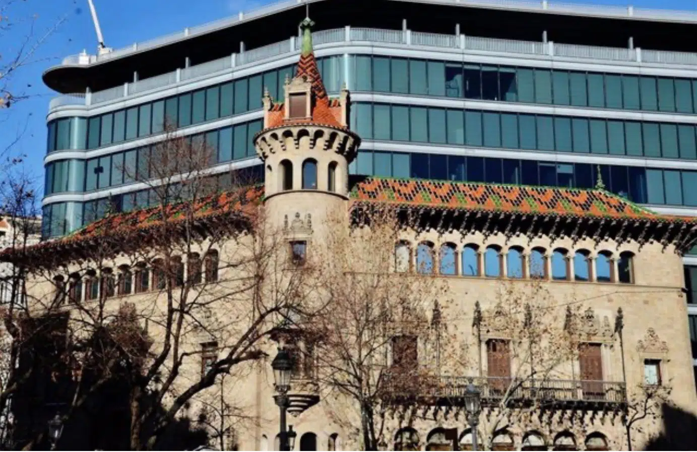 La Justicia reconoce como fijo a un interino de la Diputación de Barcelona