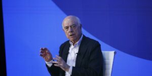 La Audiencia Nacional rechaza investigar al expresidente del BBVA Francisco González por administración desleal