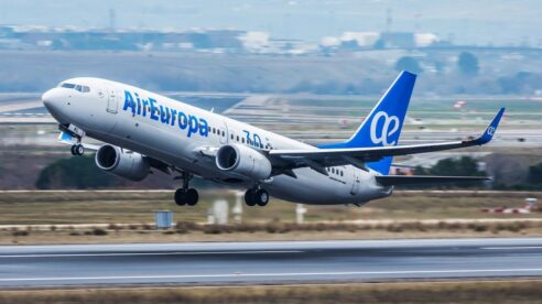 La Audiencia excluye del ‘caso Begoña Gómez’ el rescate a Air Europa y levanta la imputación a Güemes y al rector