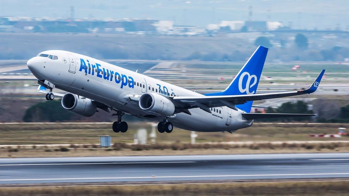 Air Europa, condenada a indemnizar con 780 euros a un pasajero por el retraso en la entrega de su equipaje