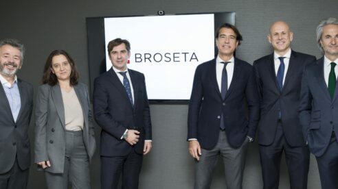 Rosa Vidal, socia directora de Broseta, satisfecha al integrar los equipos que dejan Andersen Barcelona
