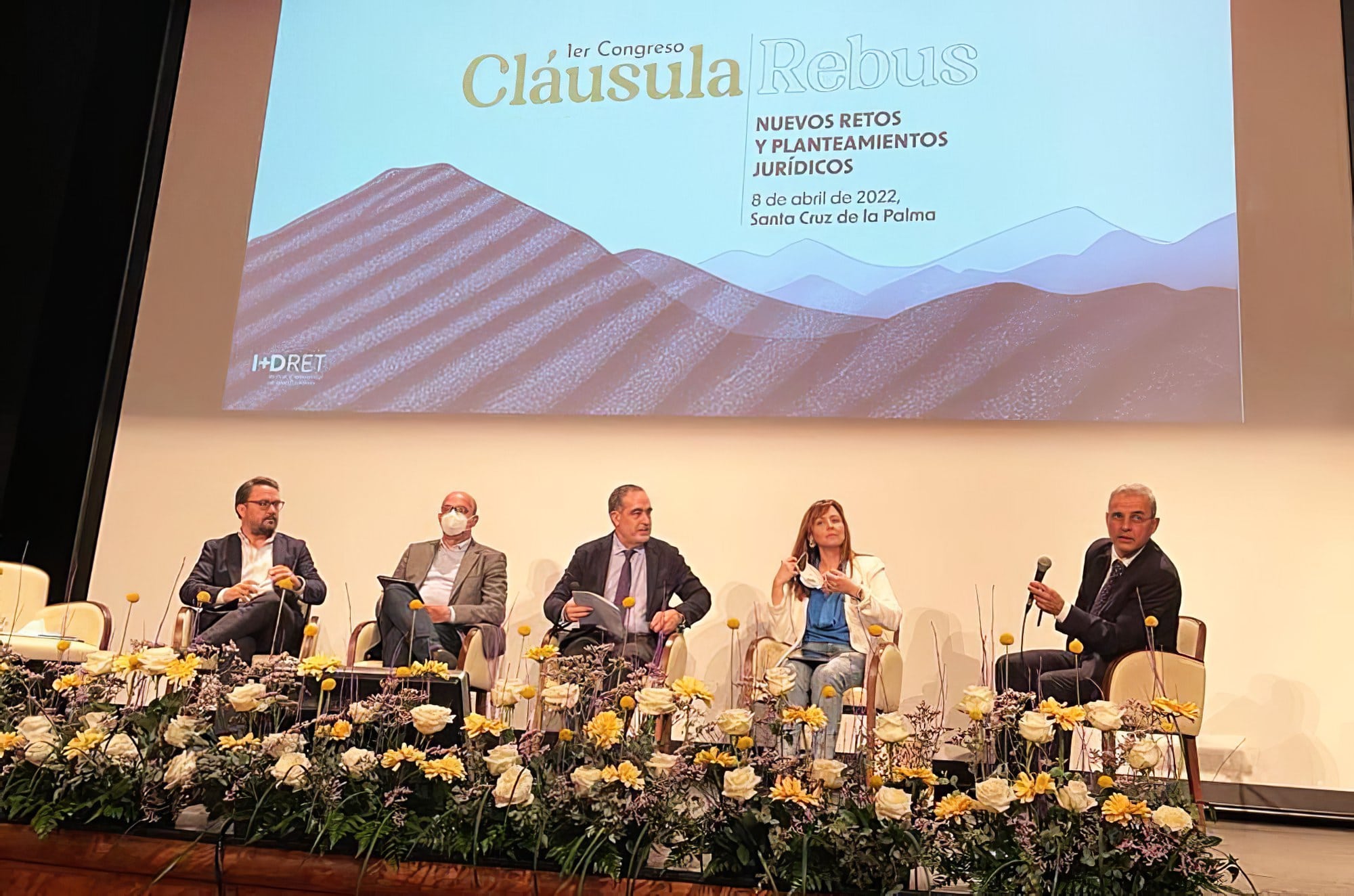 El I Congreso Cláusula Rebus culmina con el llamado  «Compromiso de La Palma»