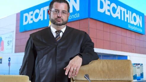 Juicio por un artículo de Decathlon valorado en 3,49 euros: ¿Deberían despenalizarse los hurtos de escasa cuantía?