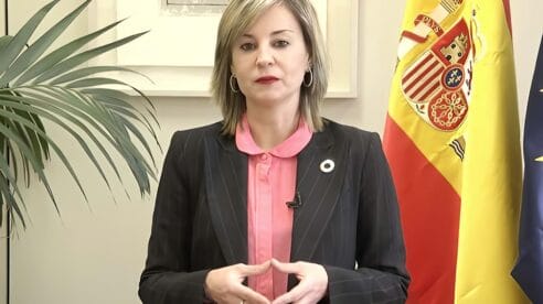 La directora general de Trabajo destaca el papel de los graduados sociales para que las pymes entiendan la reforma laboral