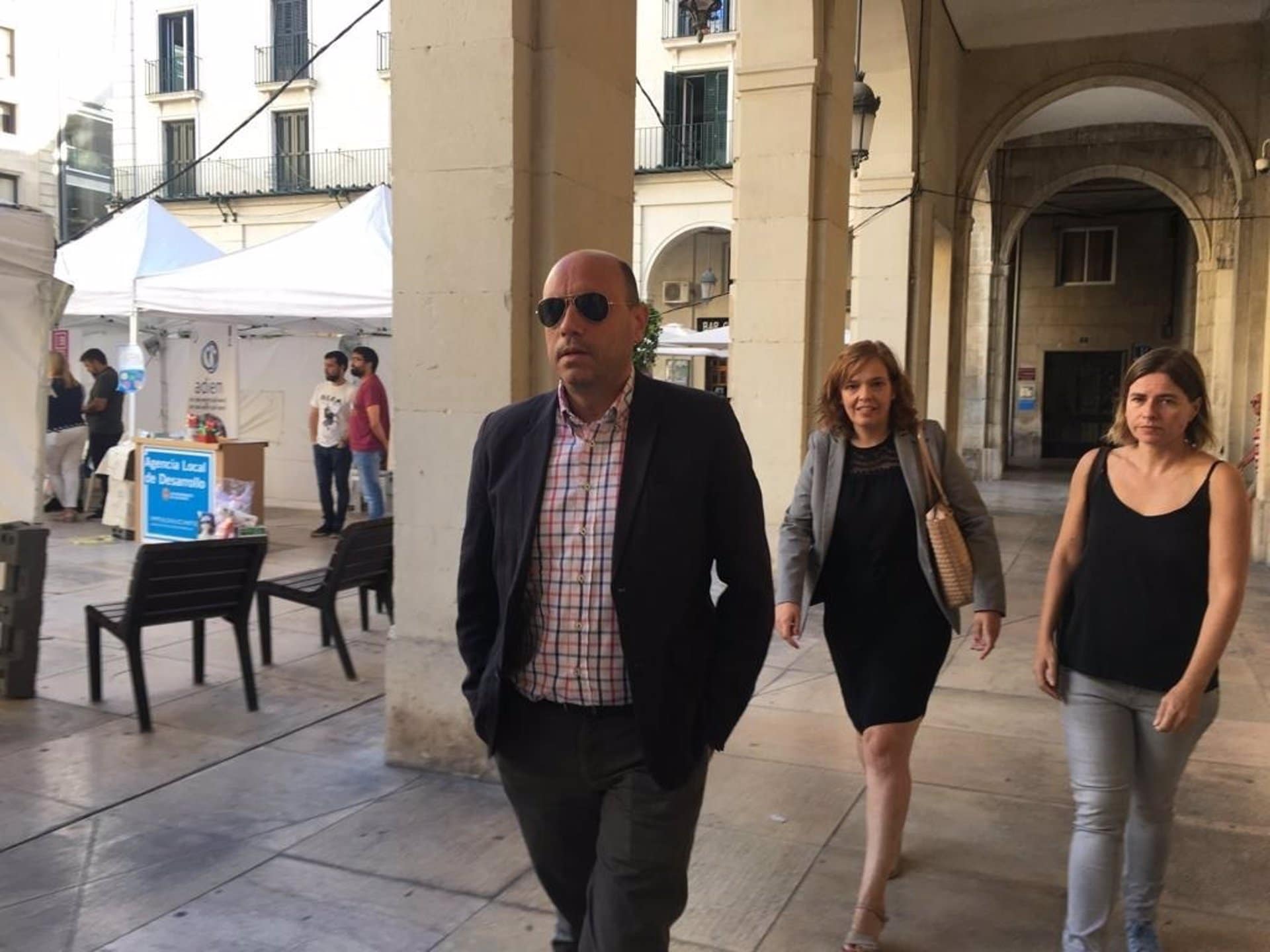 El TS confirma que el exalcalde de Alicante Gabriel Echávarri prevaricó en el caso Comercio y en el despido de una funcionaria interina