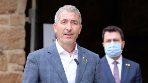 El TSJCat da 15 días al consejero de Educación para cumplir la sentencia que obliga a 25 % de horas lectivas en castellano