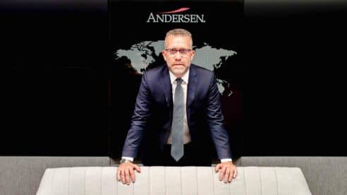 Una reforma profunda de la Administración reduciría la litigiosidad, según José Vicente Morote, codirector de Andersen