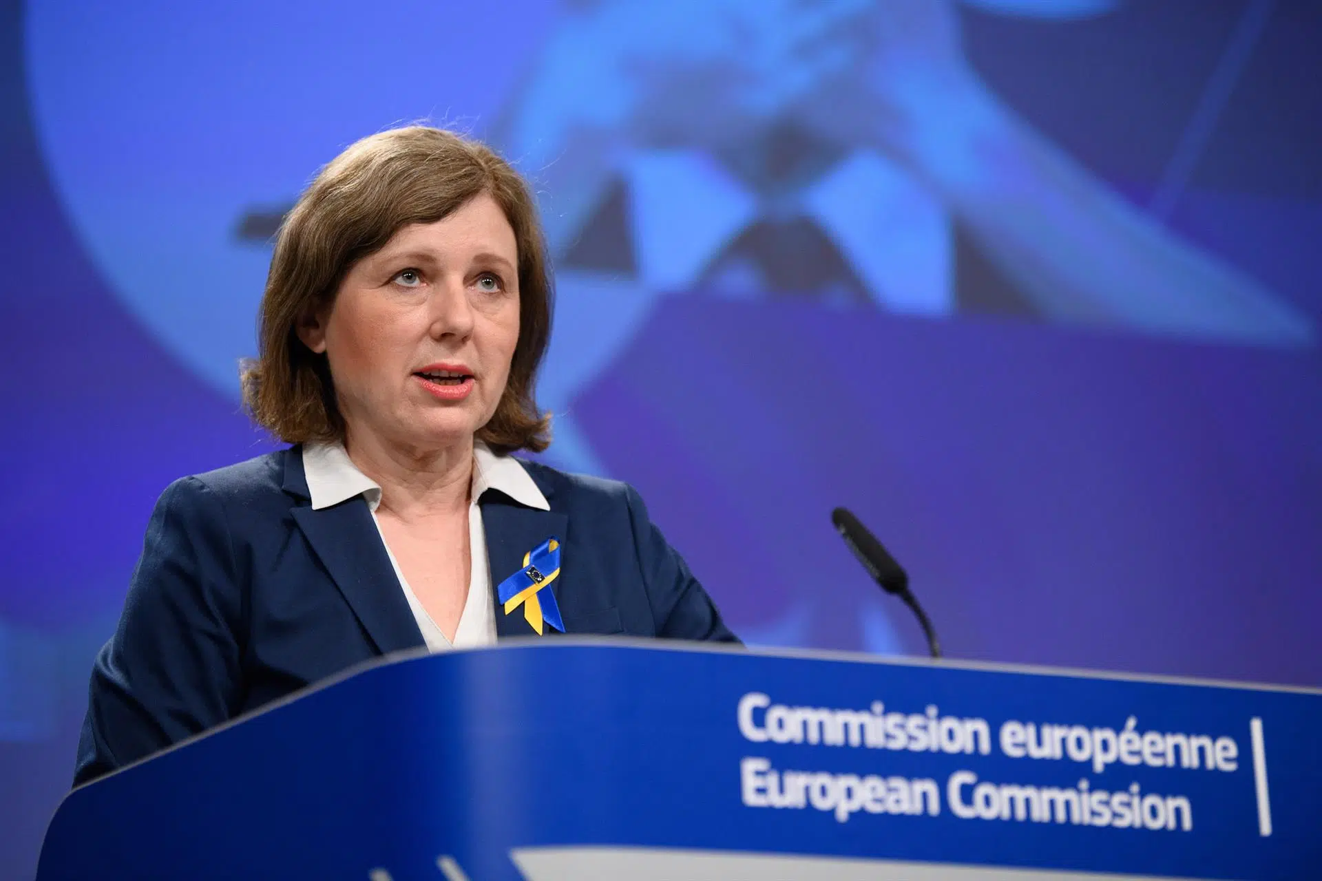 Bruselas examinará si la ley de amnistía viola el Derecho UE pero insiste en que compete al TC decir si es constitucional