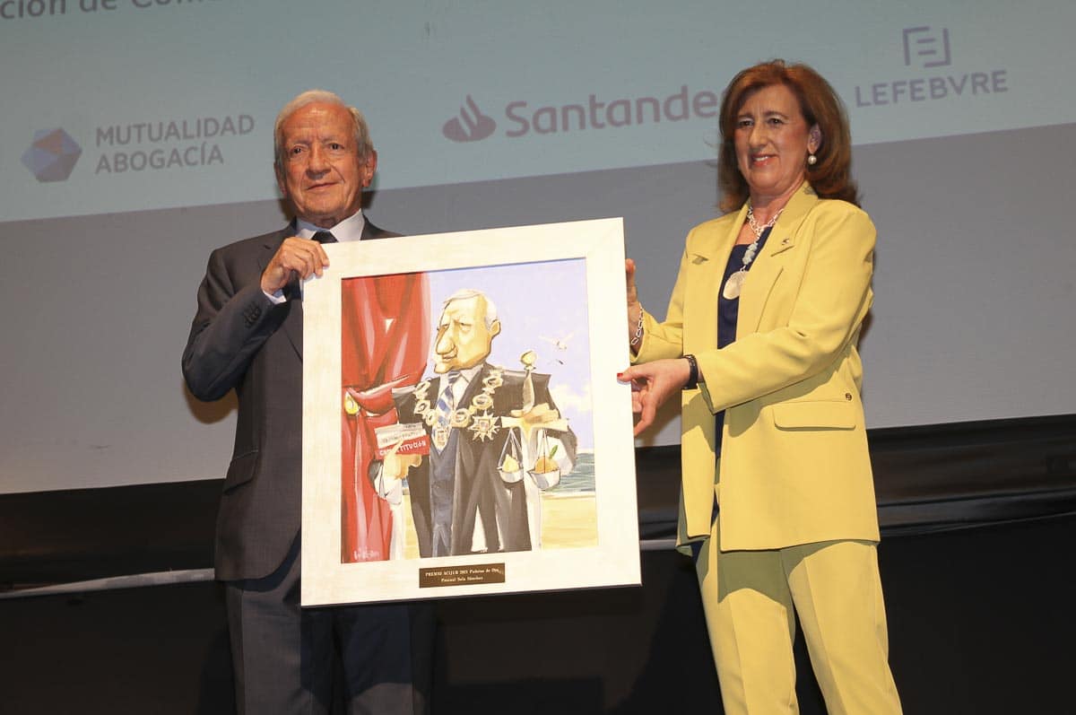 Pascual Sala, premio Puñetas de Oro, critica el sistema de reparto político del Consejo General del Poder Judicial