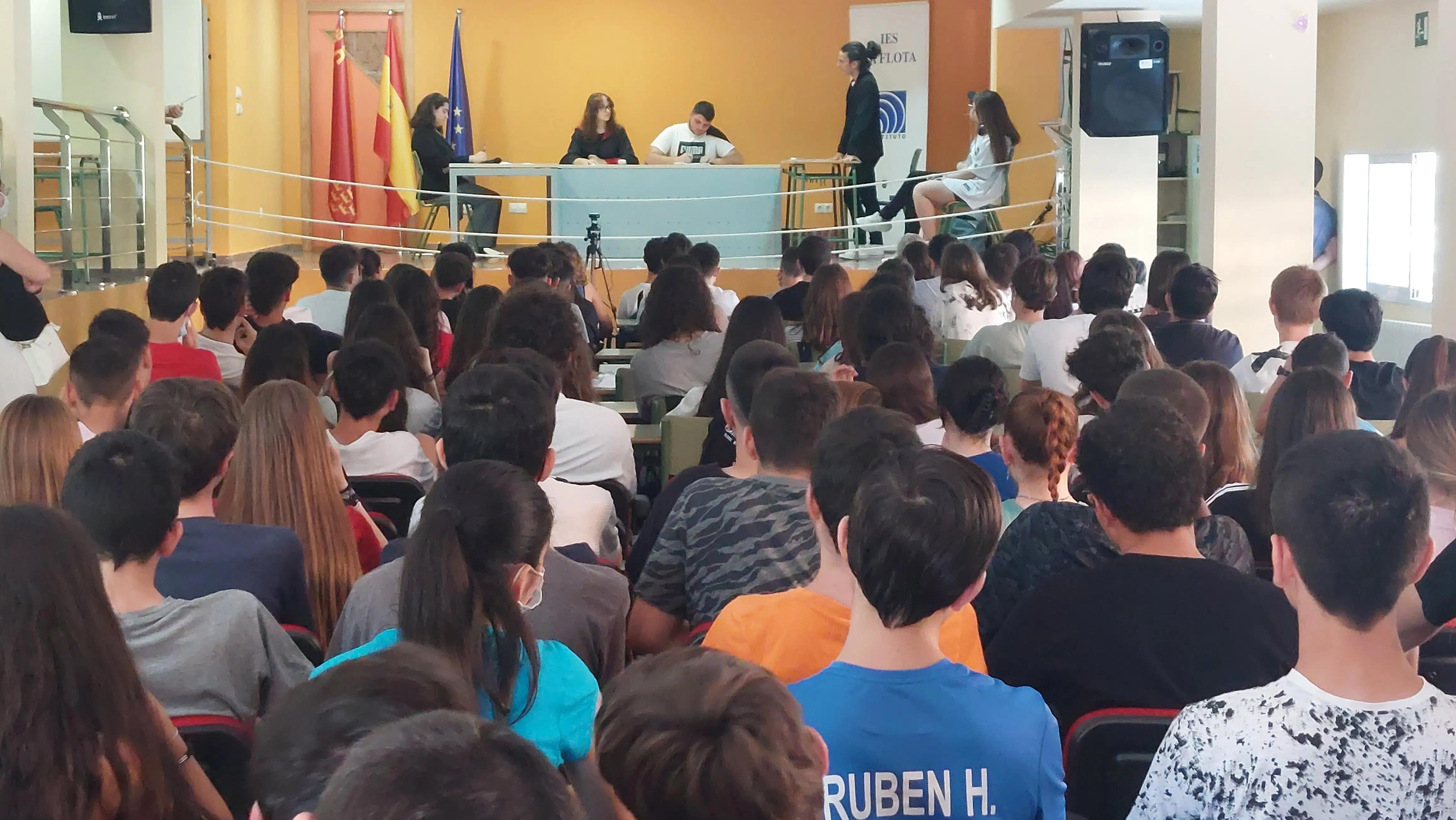 Más de 67.000 alumnos de Murcia se acercan al mundo de la Justicia de la mano de los jueces