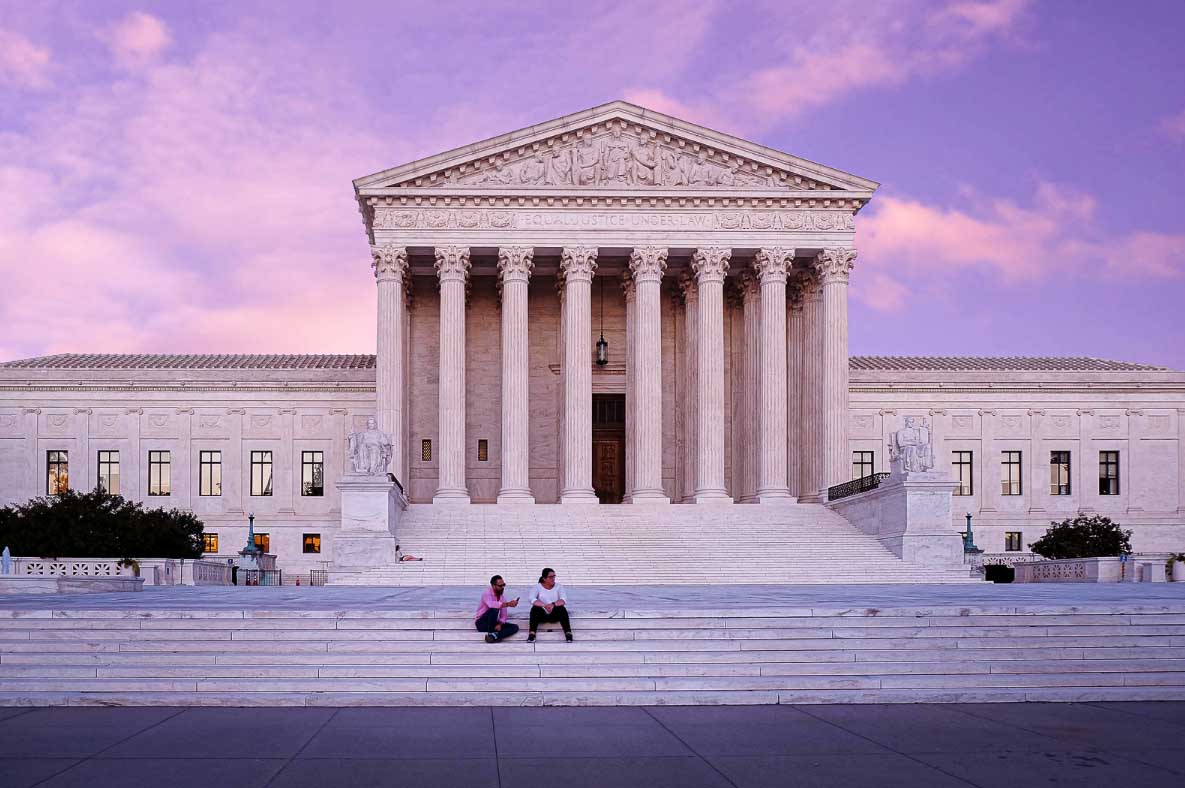 La sentencia del Tribunal Supremo estadounidense sobre el aborto explicada de forma técnica por una juez tuitera