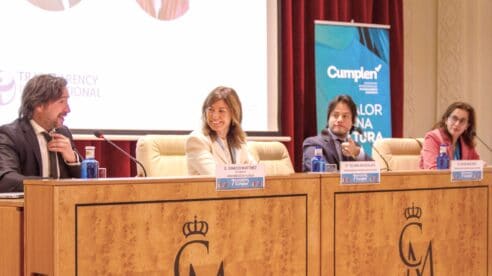 Las empresas del IBEX aún pueden mejorar la transparencia en cumplimiento, según un estudio de Transparencia Internacional y CUMPLEN