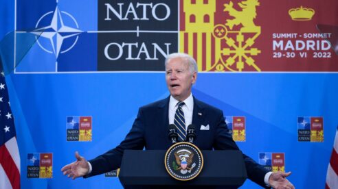 Biden reivindica el principio de los 3 mosqueteros, sobre el que se basa la OTAN: «Un ataque contra uno es un ataque contra todos»