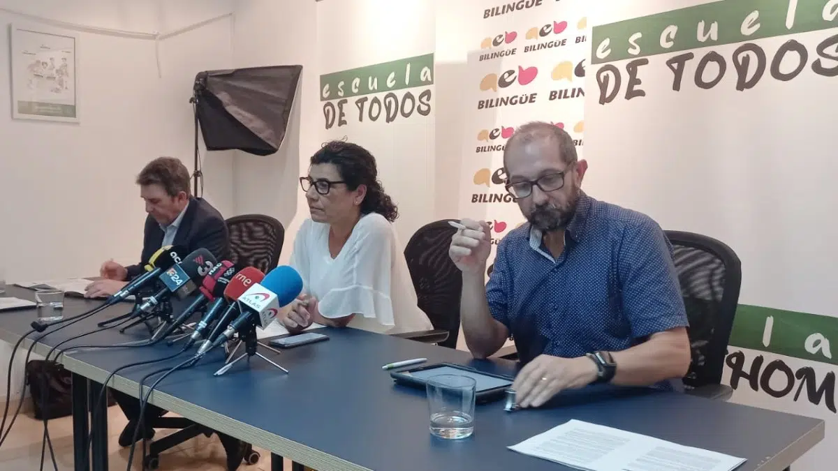 Escuela de Todos reclama al Gobierno que presente recurso de inconstitucionalidad ante el TC contra las leyes del catalán 