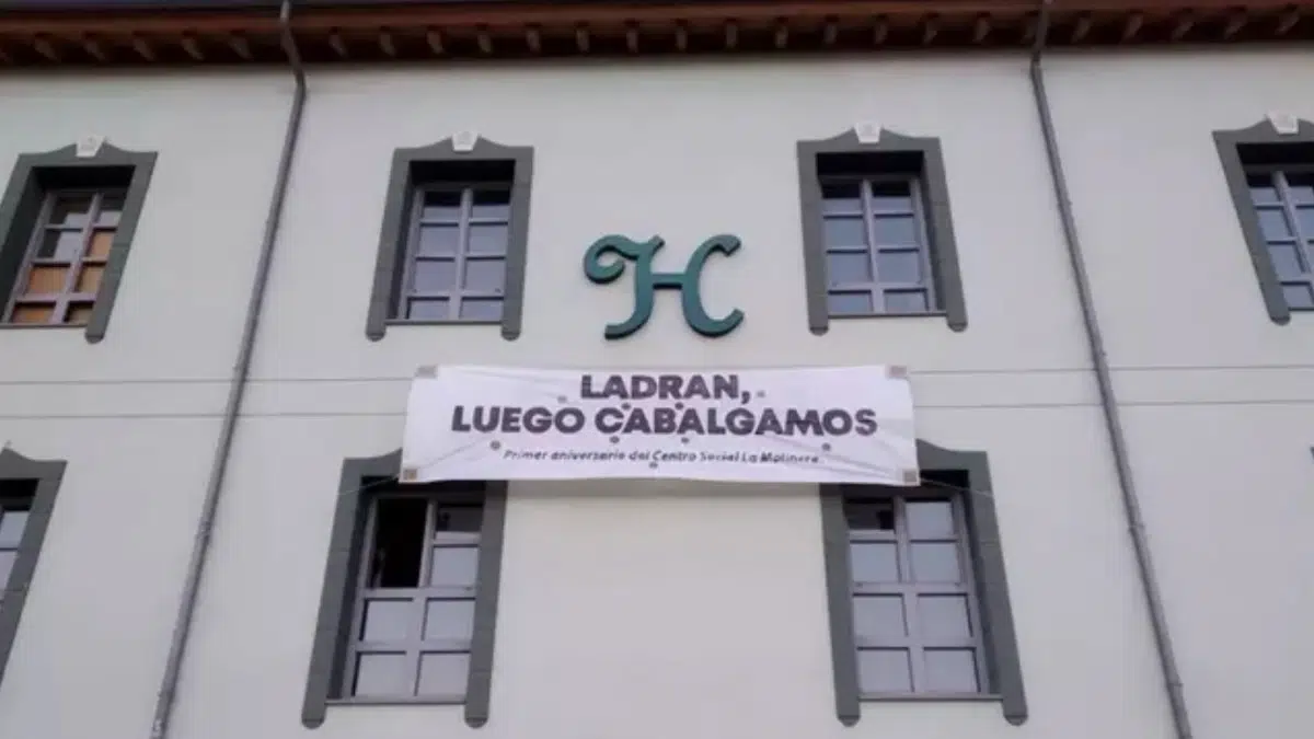 El juez condena a dos ‘okupas’ del edificio de La Molinera (Valladolid) a una multa y les da cinco días para el desolojo