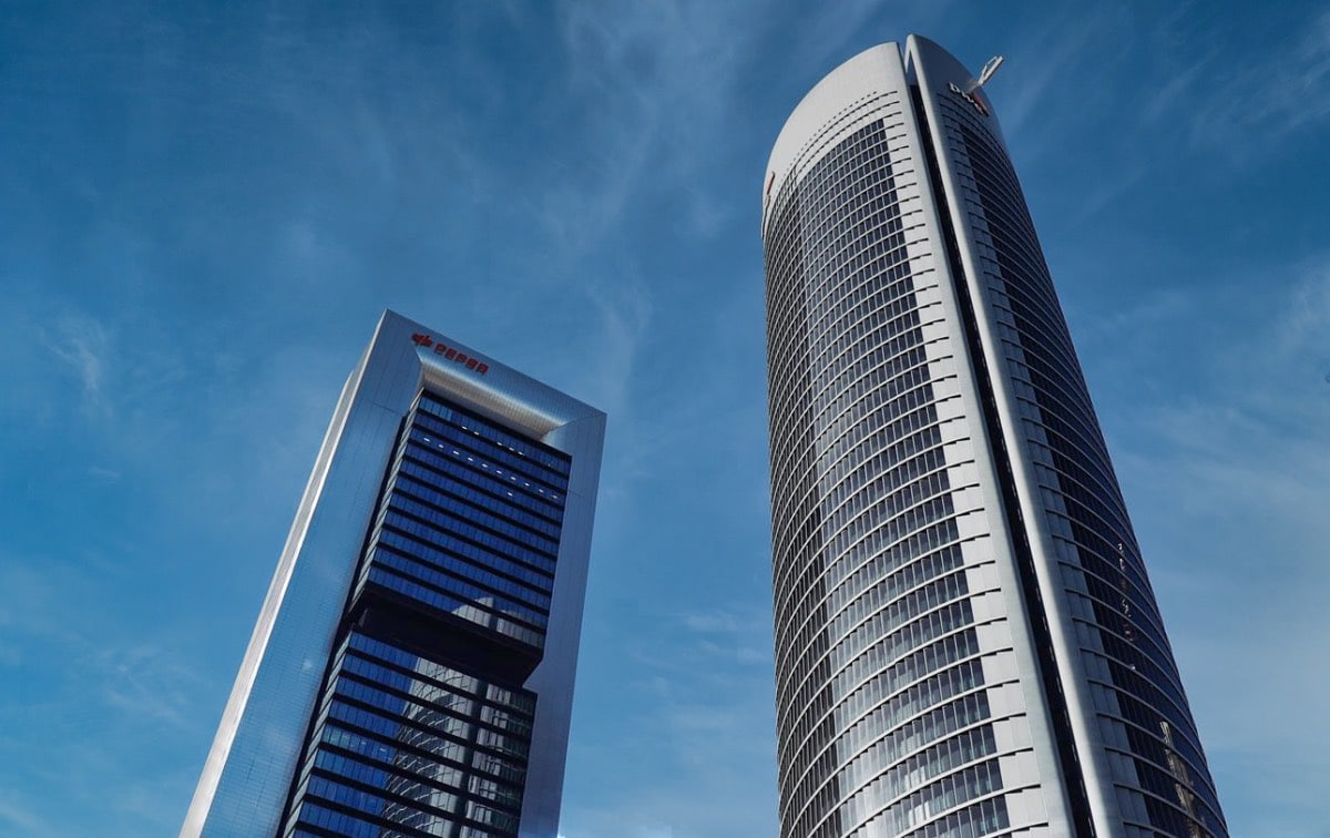 El exvicepresidente de CEPSA será interrogado mañana en la AN sobre la venta de la Torre a un jeque árabe