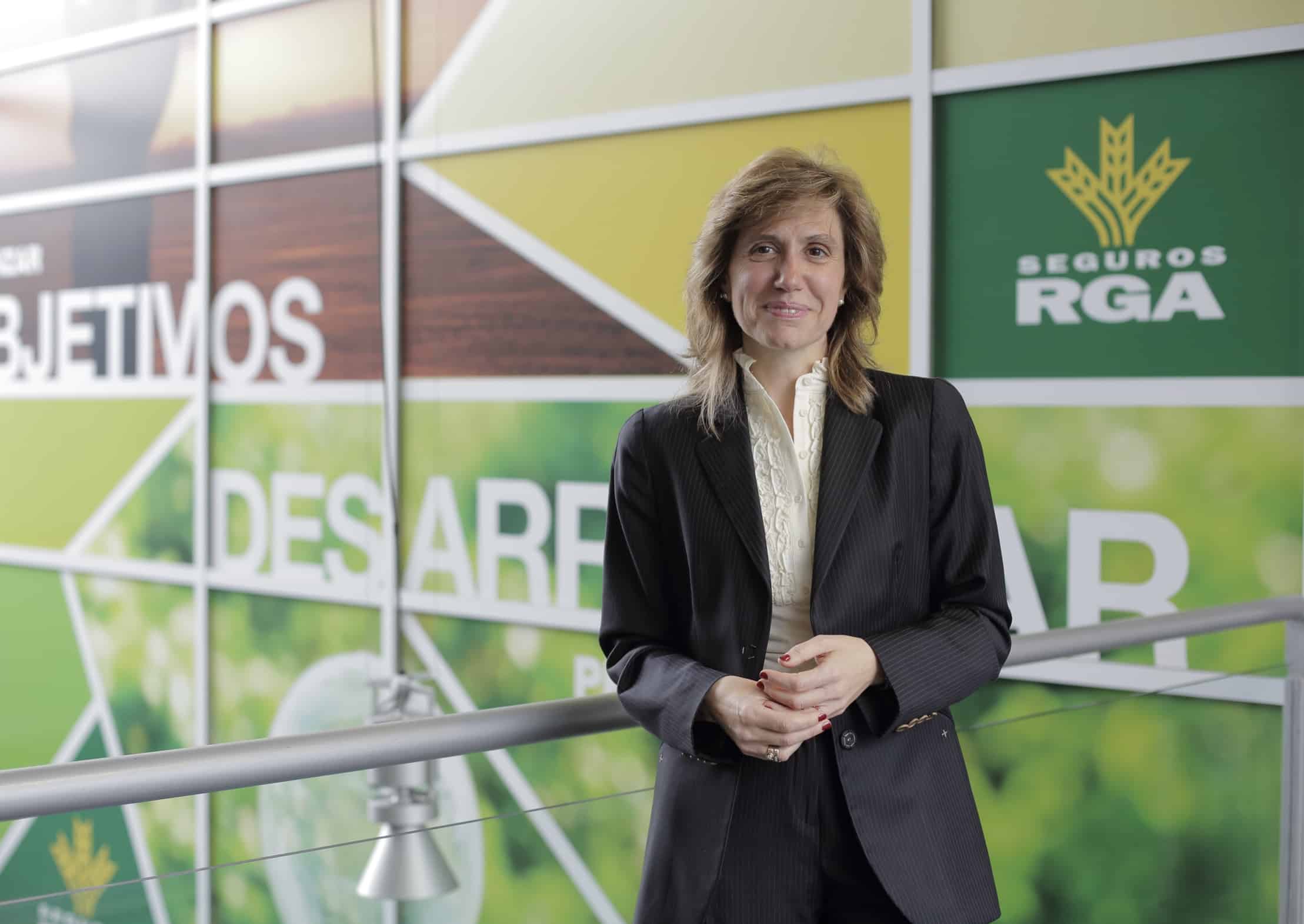 Elena Bascones: “La función de cumplimiento en el sector asegurador genera valor al optimizar los procesos de la compañía”