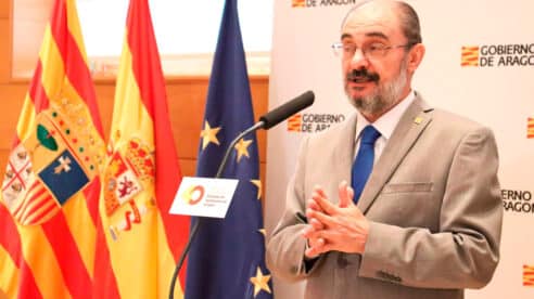 El presidente socialista de Aragón cree que Felipe VI hizo «lo correcto» en el homenaje improvisado a la espada de Bolivar