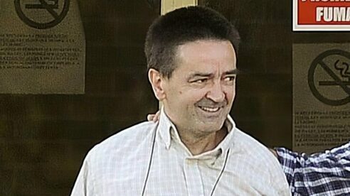 Dignidad y Justicia se querella contra diez dirigentes de ETA por forzar la salida decenas de miles de personas del País Vasco