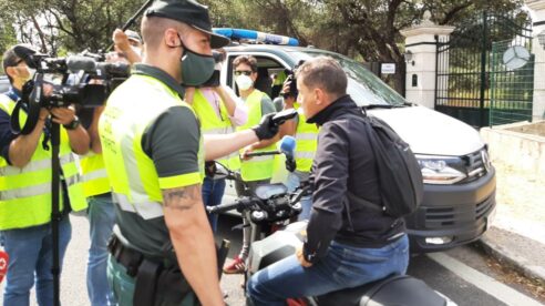 La segunda semana de agosto Tráfico «cazó» diariamente a 444 conductores que dieron positivo en drogas y/o alcohol