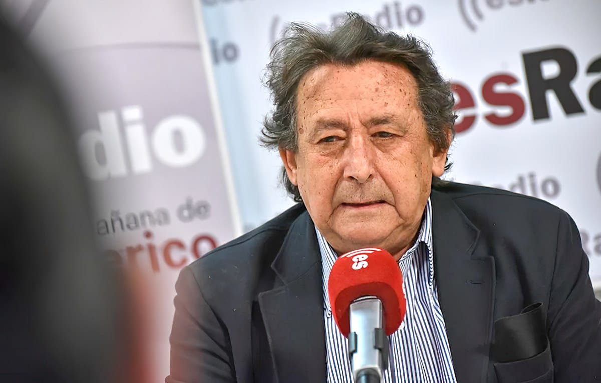 El TSJM no considera que hubiera relación laboral entre Alfonso Ussía y La Razón en su contrato de 297.310 € anuales