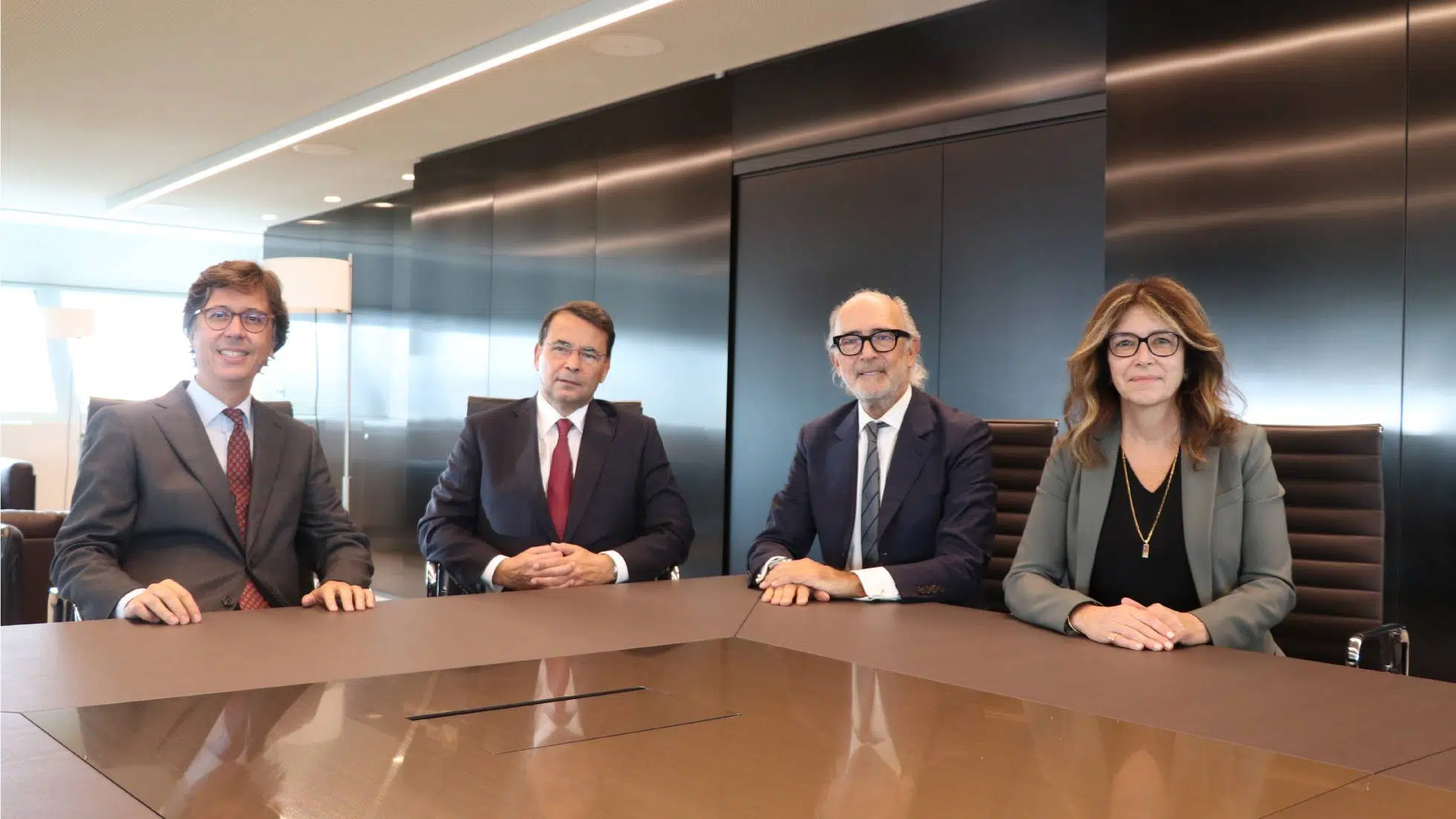 Cuatrecasas integra a la firma lusa SLCM y amplia su presencia en Portugal: «Estamos permanentemente atentos a oportunidades de expansión»