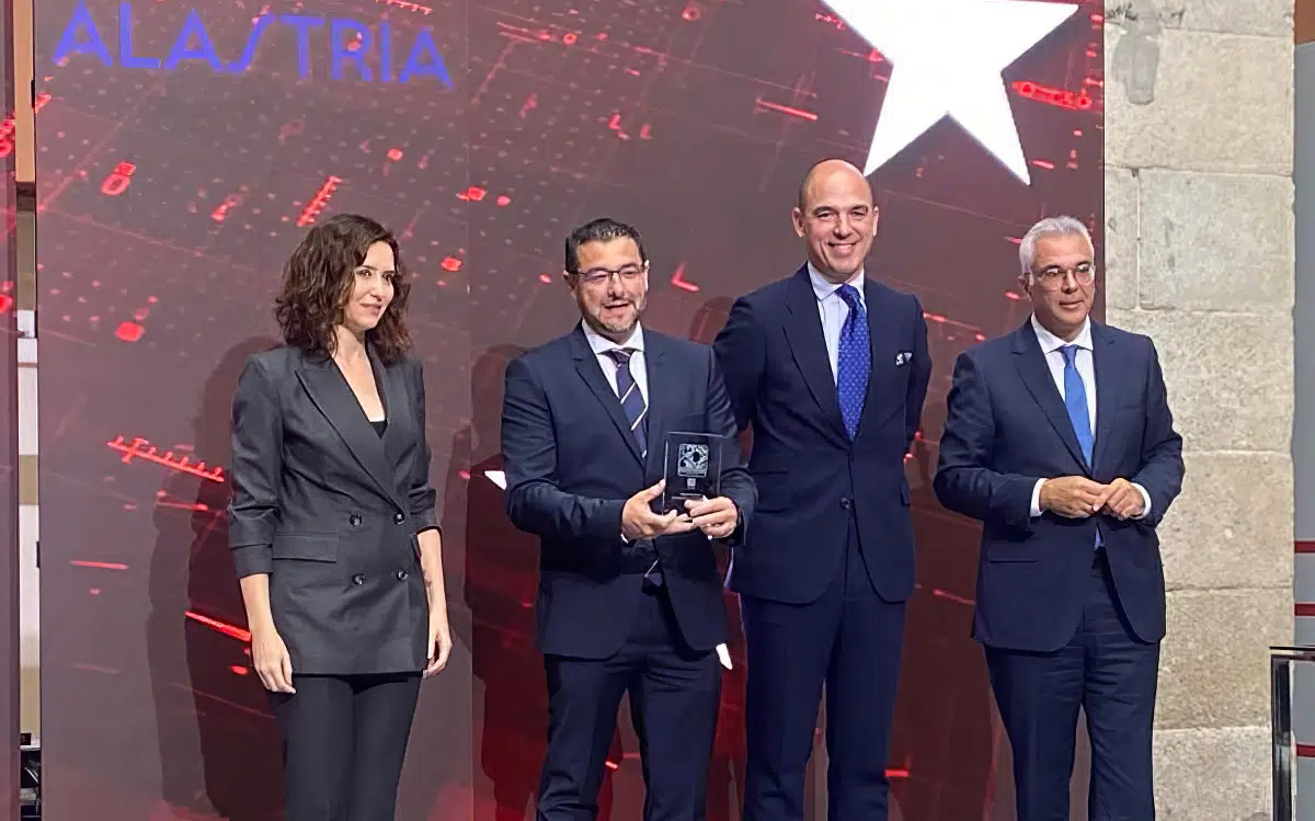 Alastria recibe el Premio Digitalización 2022 de la CAM en reconocimiento al trabajo de las asociaciones empresariales