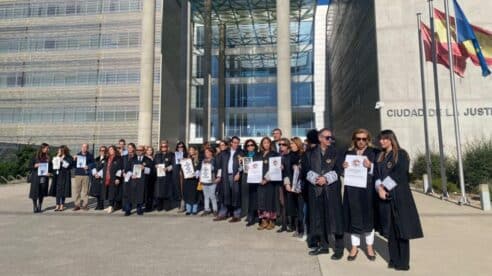 Las asociaciones de LAJ convocan una concentración a las puertas del Ministerio de Justicia el miércoles 14 de diciembre
