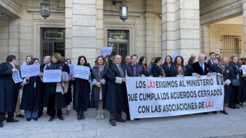 Las asociaciones de LAJs confirman la huelga del 14 y 15 de diciembre y la indefinida de enero