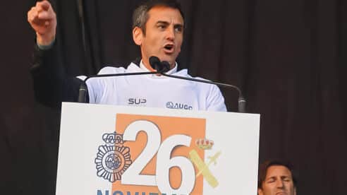 Juan Fernández (AUGC): ‘Asistimos al deterioro de las instituciones y al abandono del Gobierno a la Policía Nacional y la Guardia Civil’