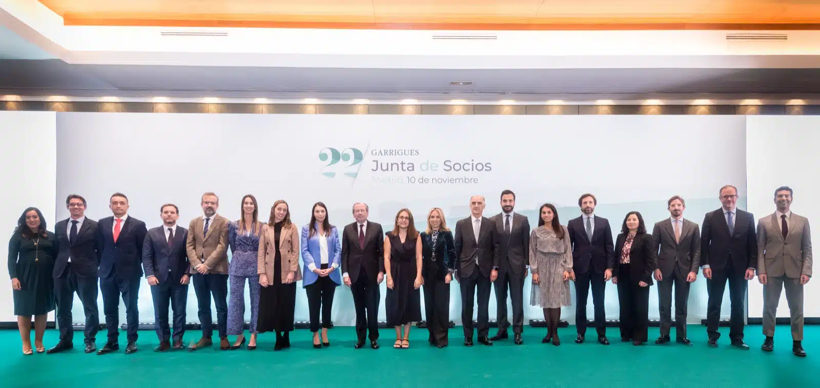 Garrigues aprueba el nombramiento de 16 nuevos socios: la mitad son mujeres