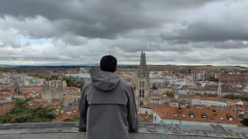 Un abogado del turno de oficio denuncia a una clienta por amenazas y pide orden de alejamiento