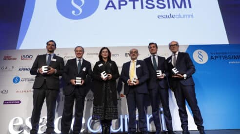 Luis de Carlos, la CNMC, ACCIONA, Grupo MASMOVIL y Xavier Pujol, Premios «Aptíssimi» al Derecho de los Negocios de Esade Alumni