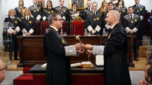 Leandro Cabrera, reelegido formalmente por otros 4 años al frente del Colegio de Abogados de Granada: su candidatura fue la única