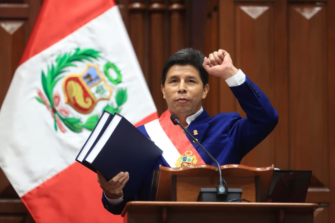 Claves para entender el golpe de Estado de 108 minutos ocurrido en Perú