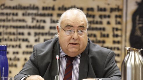 Las asociaciones de LAJs reclaman la dimisión del secretario de Estado de Justicia