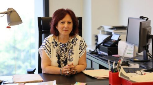 Los fiscales deberán solicitar medidas cautelares para reducir el riesgo de las víctimas de violencia de género y sus hijos aun cuando estas no las pidan