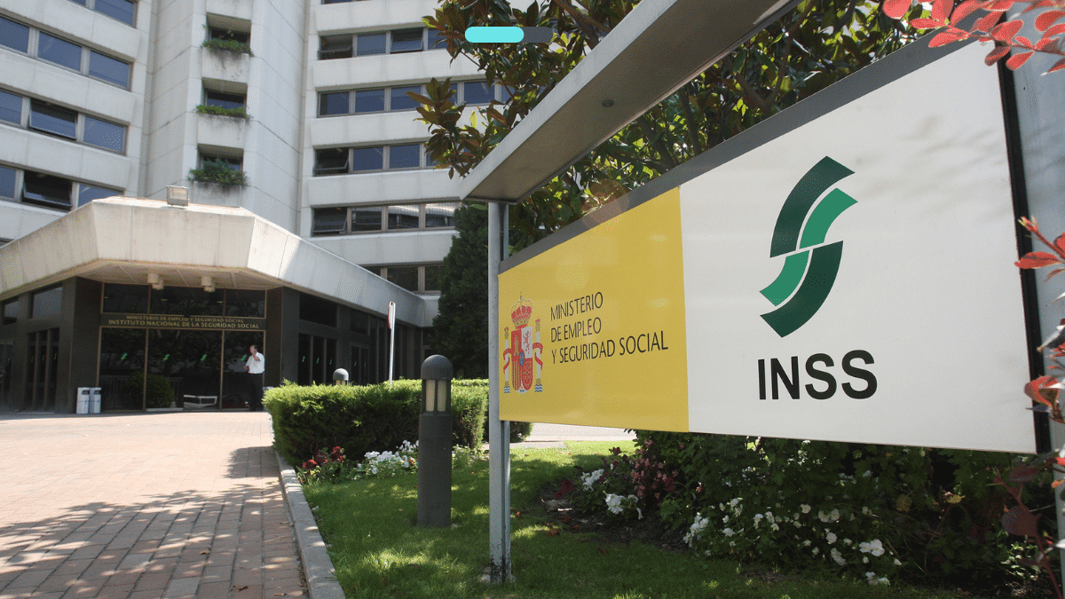 El TSJCyL condena al INSS a pagar 35.000 euros a una administrativa con un glaucoma tras negarle la incapacidad parcial 