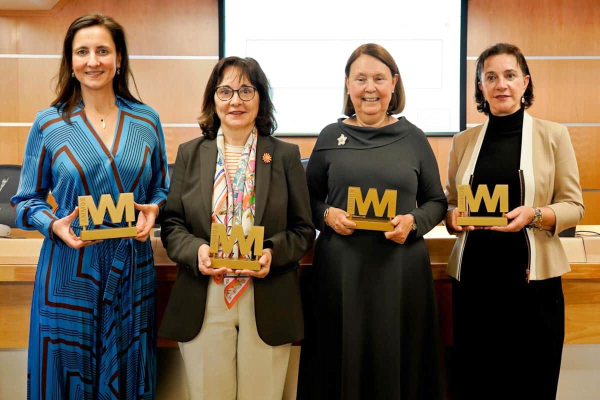 Rosario Silva de Lapuerta, Lourdes Arastey, María de Andrés y María Ángeles Benítez, premios AMMDE Unión Europea 2023