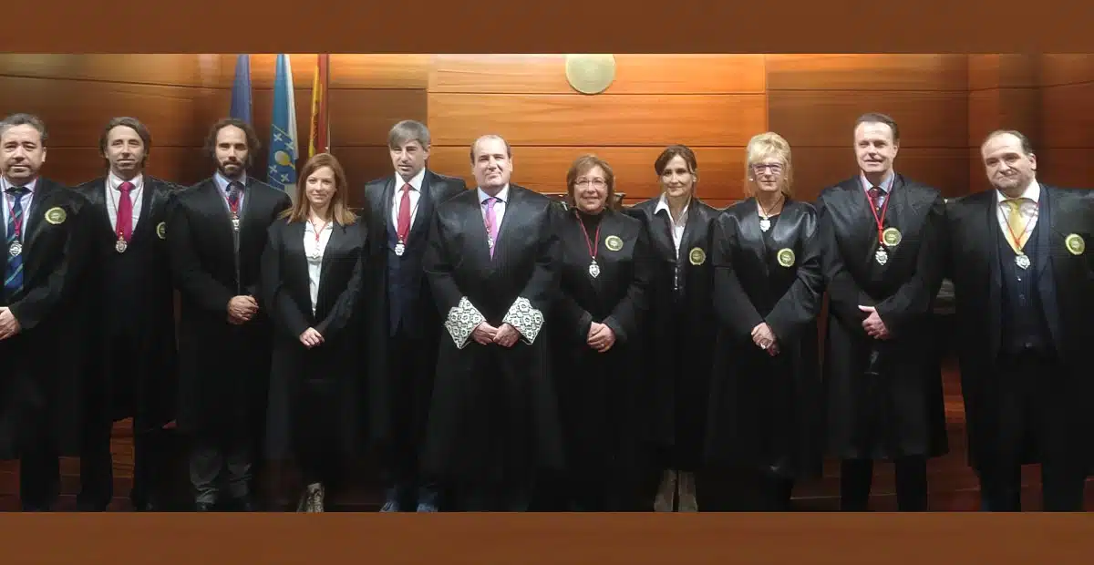 El Colegio de A Coruña recomienda a los abogados de las partes que soliciten que se celebren los juicios