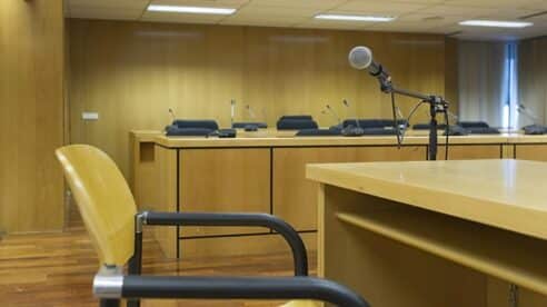 La tutela de los derechos de los ciudadanos ante un Poder Judicial paralizado por la huelga de los LAJ