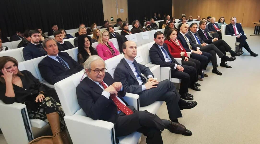 Urquiola-de-palacio-3