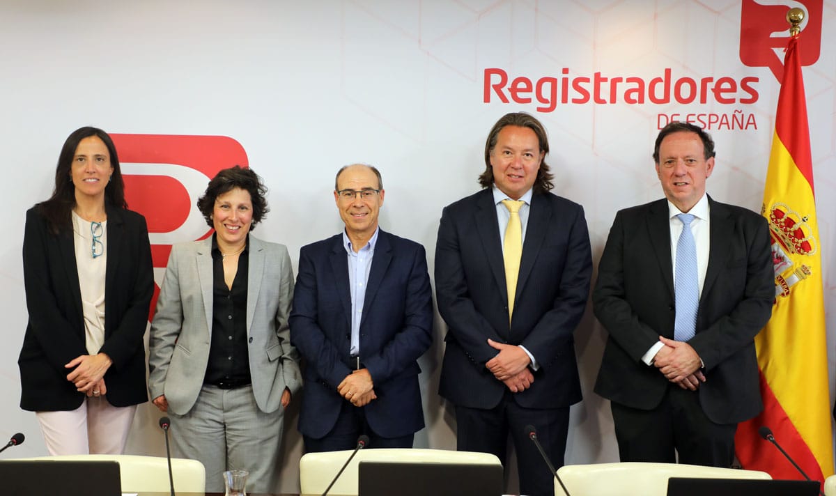 Inteligencia Artificial, neurotecnología y salud a debate en el último encuentro de Jubilare en el Colegio de Registradores
