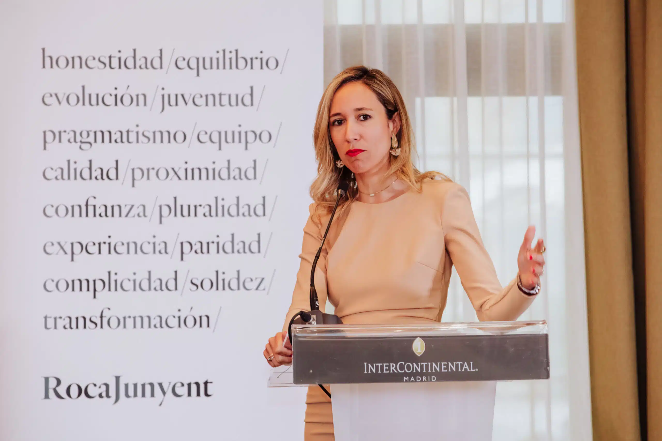 Marlén Estévez: «El Estatuto de la Abogacía obliga a informar a los clientes de la mediación»