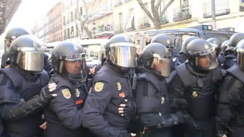 Eliminando el «elemento sorpresa» se entorpecen y se hacen más difíciles los desahucios, dicen los sindicatos policiales