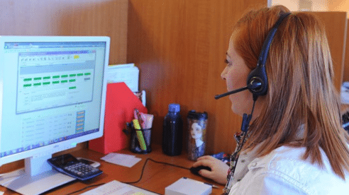 Es procedente el despido de una teleoperadora que cortaba intencionadamente las llamadas de los clientes, dice el TSJCyL