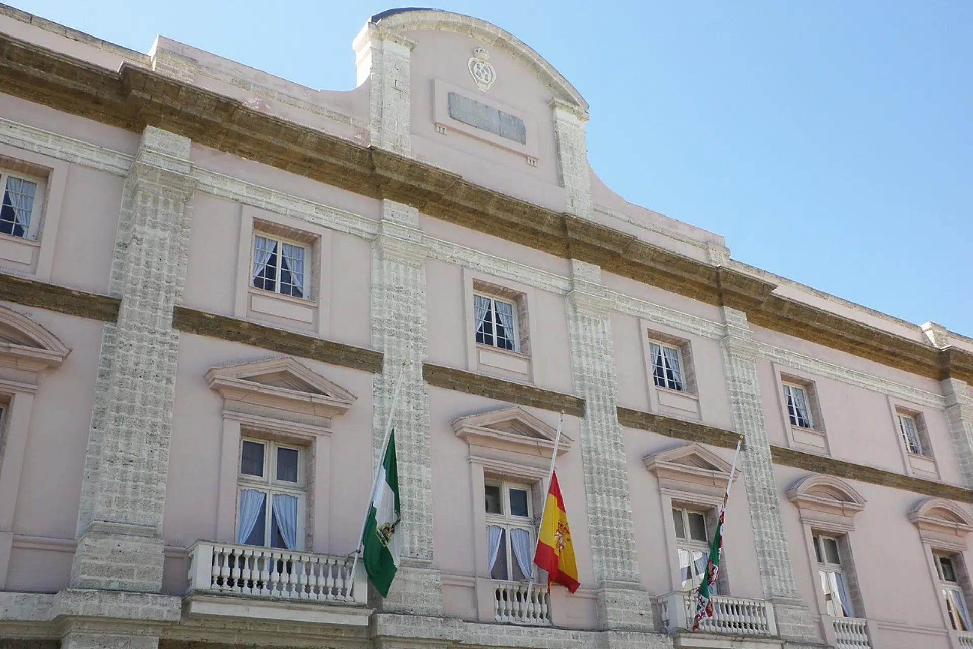 El TSJA convierte a 5 trabajadores en personal laboral interino no fijo en la Diputación Provincial de Cádiz