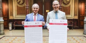 Eugenio Ribón y Jesús Sánchez firman el Manifiesto por la calidad de la Justicia (3)